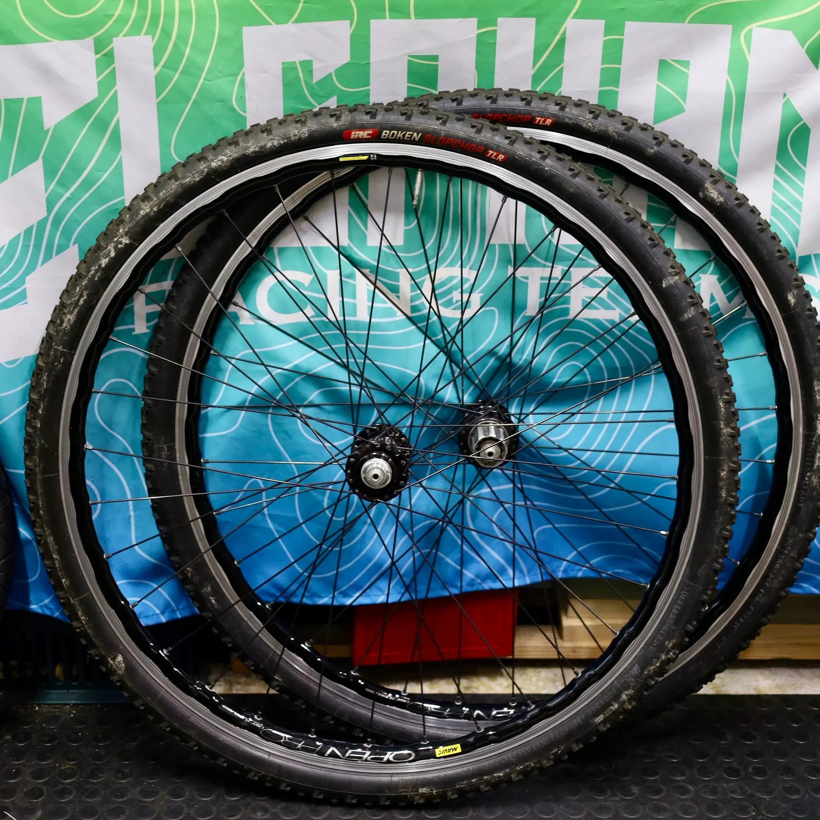 CARRERA VELENO TS　神奈川・引取限定　MAVIC　AKSIUM 中古ホイール – エレファントサイクル
