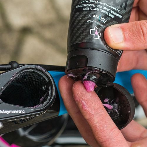 MUC-OFF CARBON GRIPPER 75g