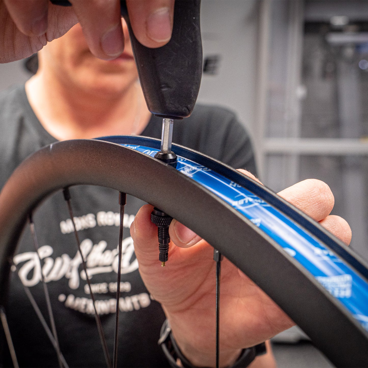 SCHWALBE チューブレスバルブ 40mm 2本セット