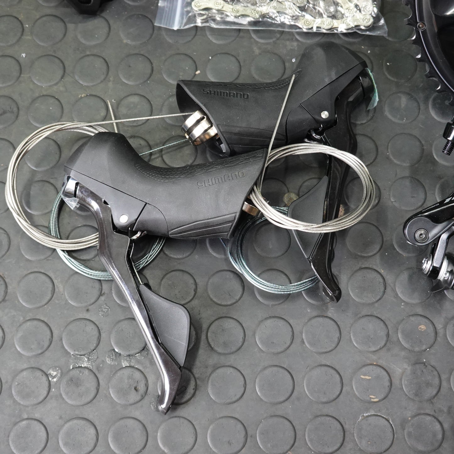 未使用 SHIMANO 105 R7000 2×11速 コンポーネントセット ブラック ST-R7000/BR-R7000/FD-R7000/RD-R7000 箱なし