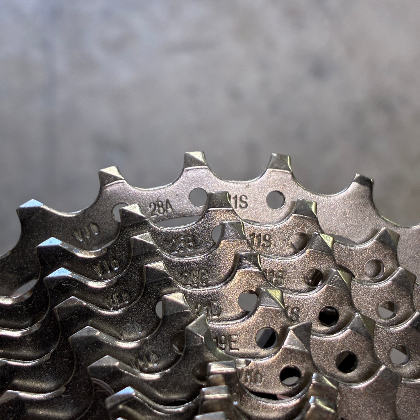 新品・未使用品 SHIMANO 105 CS-R7000 11速カセットスプロケット 11-28T