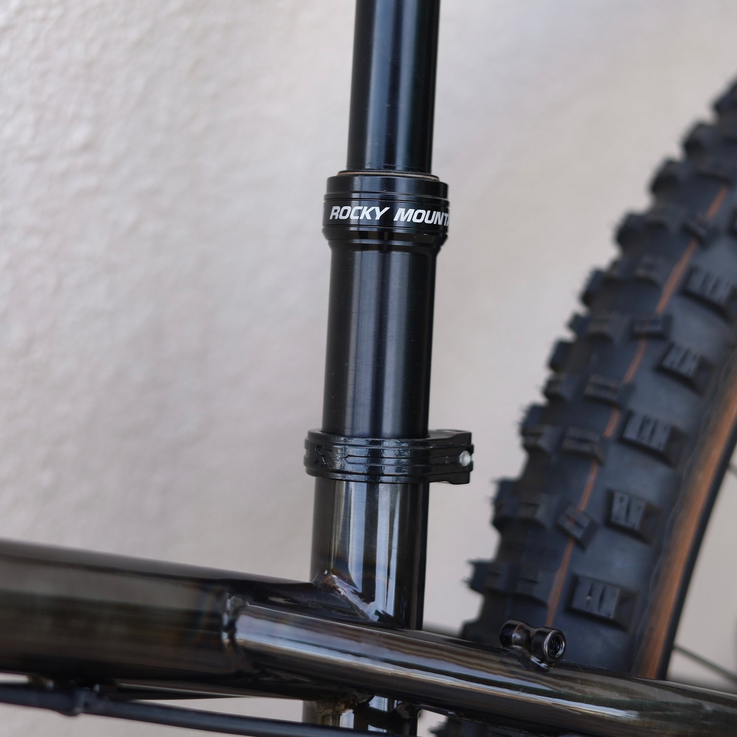 【即納OK|RAWペイント×サス仕様】Surly KRAMPUS(クランパス)カスタム完成車|Sサイズ|トレイル対応MTB