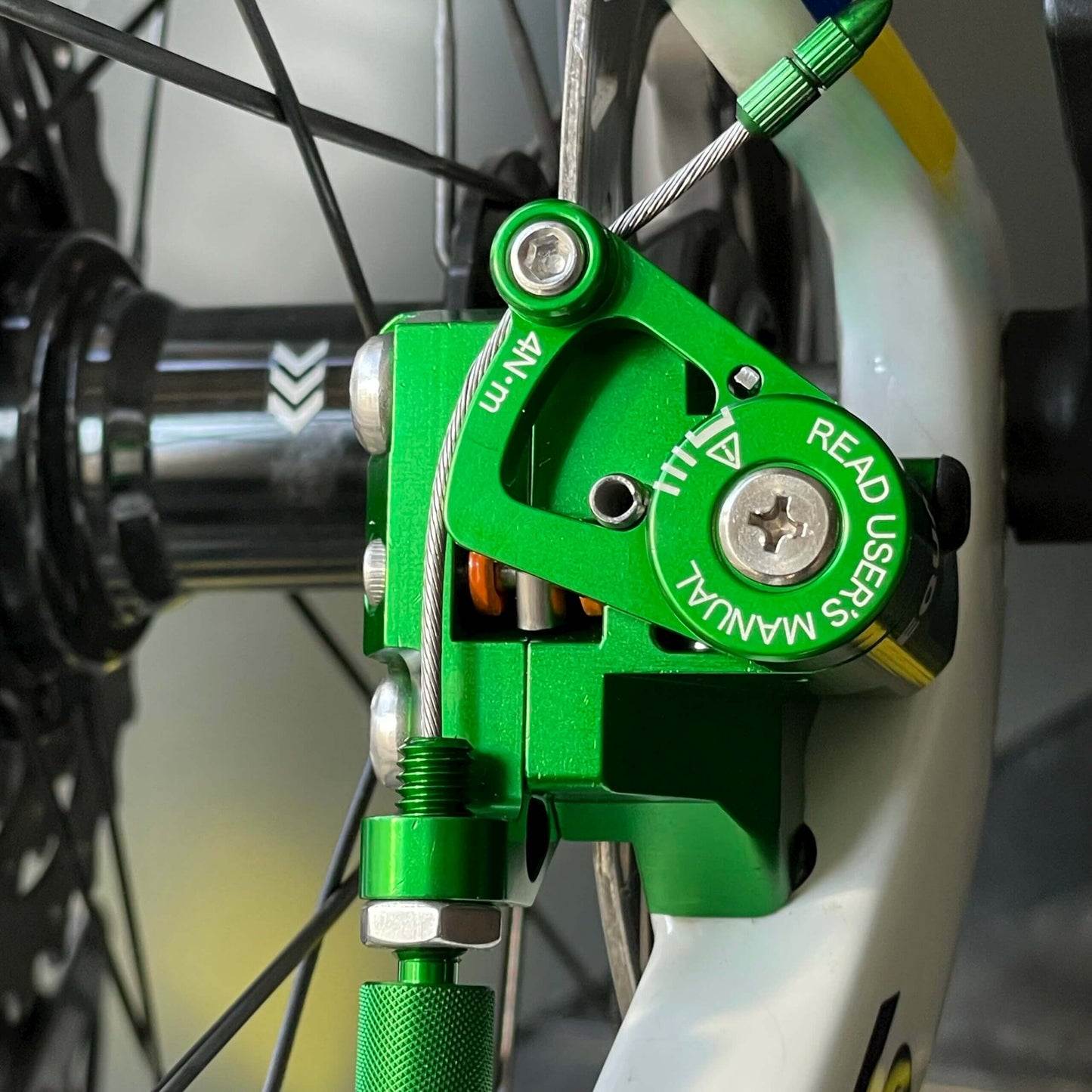 GROWTAC EQUAL 機械式ディスクブレーキ キャリパー グリーン フラットマウント