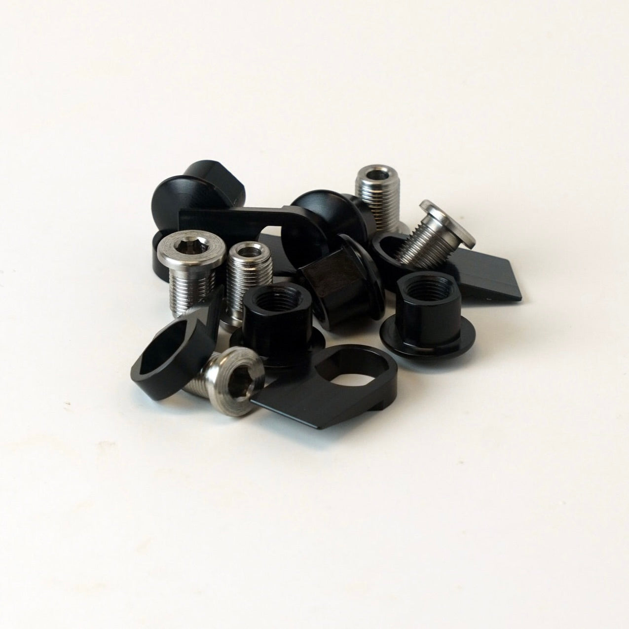 WHITE INDUSTRIES VBCチェーンリング用固定ボルト 5個セット