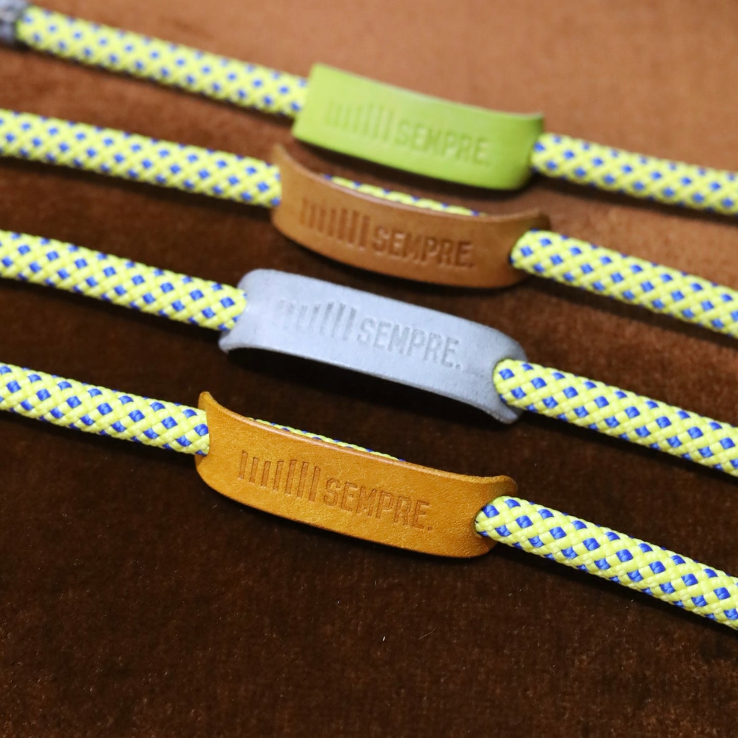 sempre.leatherdesign ロープストラップ