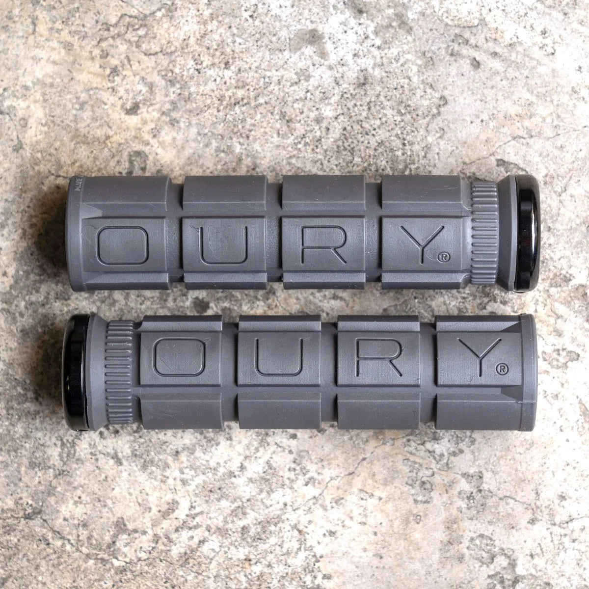 OURY single-sided lock-on V2 grip (graphite)