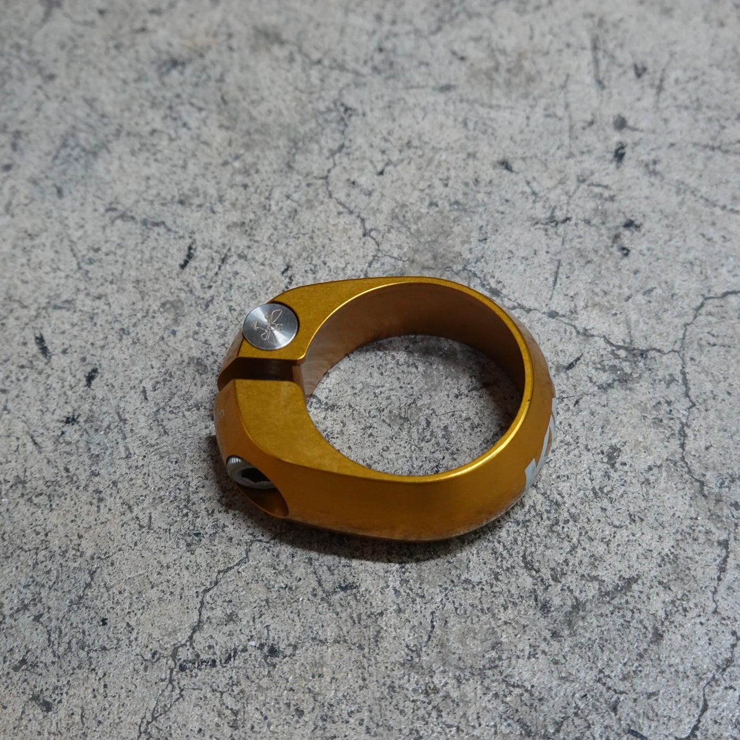 中古 CHRIS KING クリスキング King Seatpost Collar シートポストカラー 31.8mm ゴールド 美品 軽量 アルミ