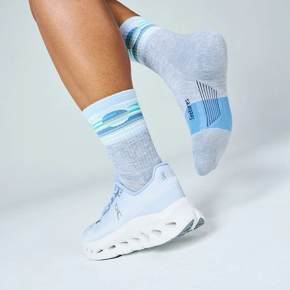 Feetures フィーチャーズ Trail Max Cushion Mini Crew トレイル マックスクッション ミニクルー ソックス 靴下 トレイルランニング ハイキング アウトドア 厚手 クッション 高機能 メンズ レディース 男女兼用 M L Cloud Veil Blue