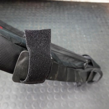 【中古】サーリー フレームバッグ　定価23650円