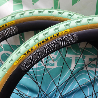 Velocity Aileron 650B カスタムホイールセット （Surly Midnight Special純正ハブ / 前後スルーアクスル仕様 × DT SWISSスポーク / 6ボルト仕様）