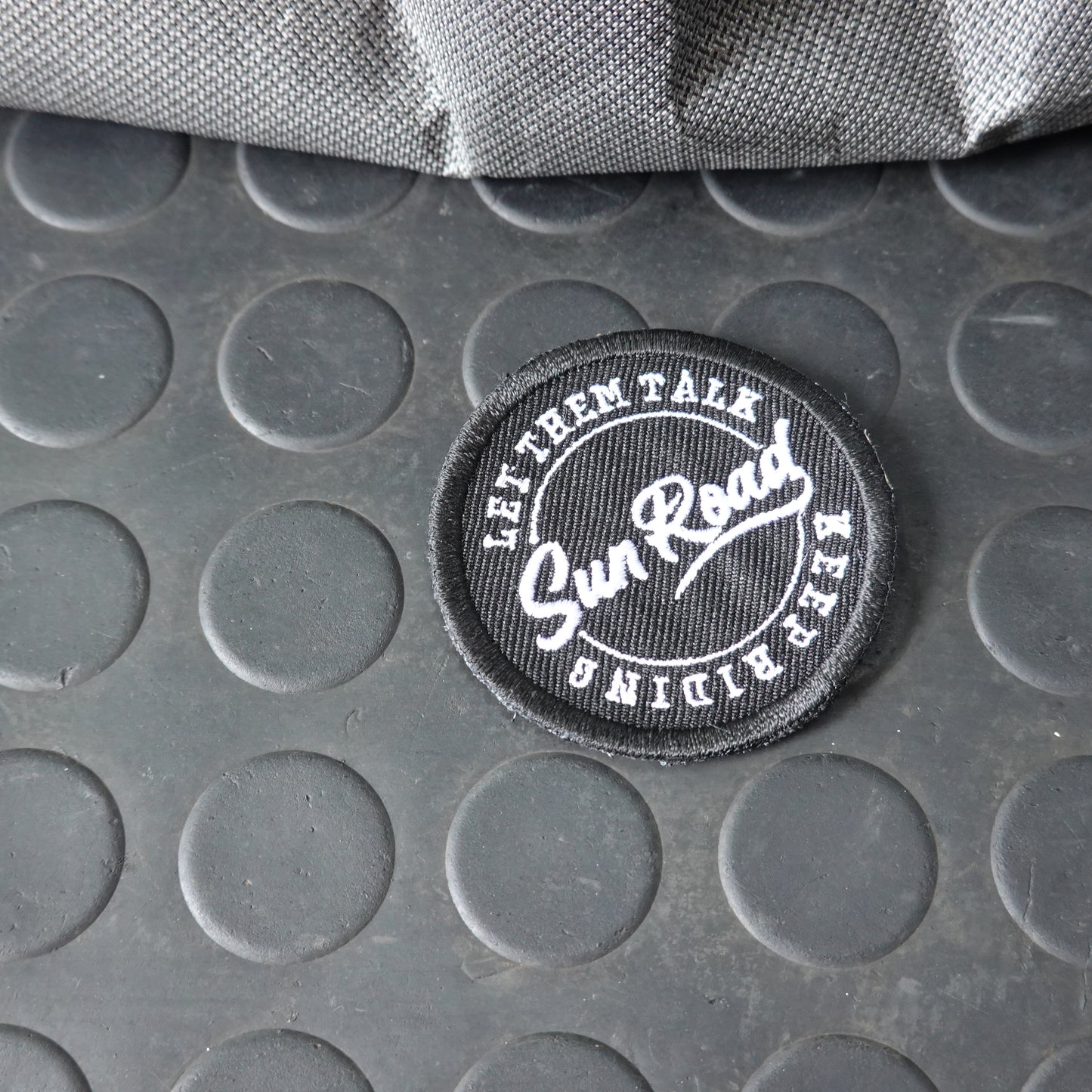 中古 超美品 EVERGOODS CIVIC ACCESS SLING 2L Kludde Edition ULTRA 200tx 限定 スリングバッグ CAS2 Carryology コラボ