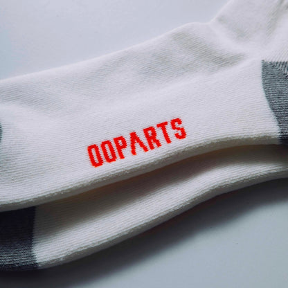 OOPARTS Asymmetric Line Sox "0010"｜日本製アシンメトリーラインソックス｜White / Grey｜奈良生産・高品質・アメカジ・自転車にも最適（24–28cm）