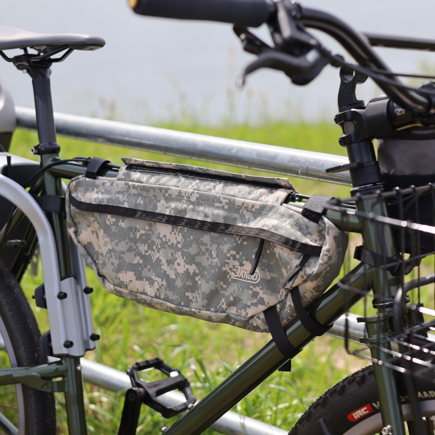 【私物中古】narifuri CF01 Ver 2 ClearOlive フレーム/フォークのみ