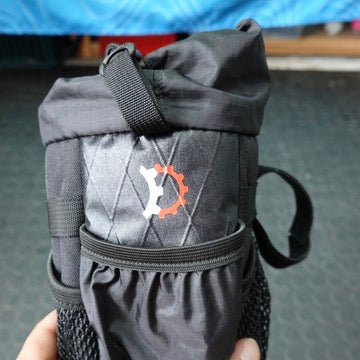 【中古】レベレイトデザイン フィードバッグ　定価13980円