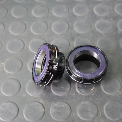 【中古】WHITE INDUSTRIES Bottom Brackets BSA Stainress ブラック