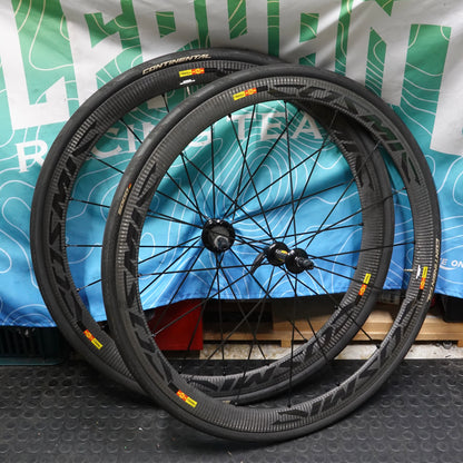 【中古美品】MAVIC COSMIC CARBONE 40 リムブレーキ クリンチャー 700C ホイールセット カンパフリー シマノ交換可 マビック コスミック エアロ カーボン ele1681