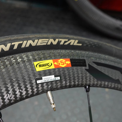 【中古美品】MAVIC COSMIC CARBONE 40 リムブレーキ クリンチャー 700C ホイールセット カンパフリー シマノ交換可 マビック コスミック エアロ カーボン ele1681