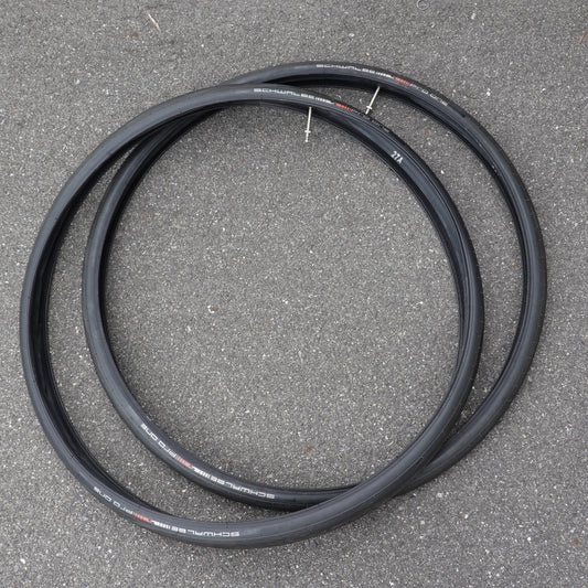 中古 SCHWALBE PRO ONE 700×32C 2本セット チューブ付