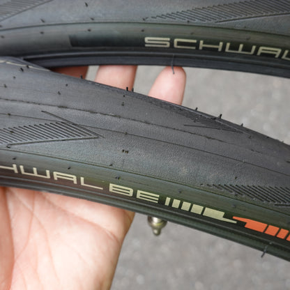 中古 SCHWALBE PRO ONE 700×32C 2本セット チューブ付