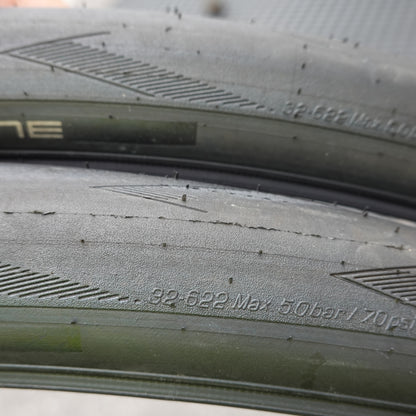 中古 SCHWALBE PRO ONE 700×32C 2本セット チューブ付