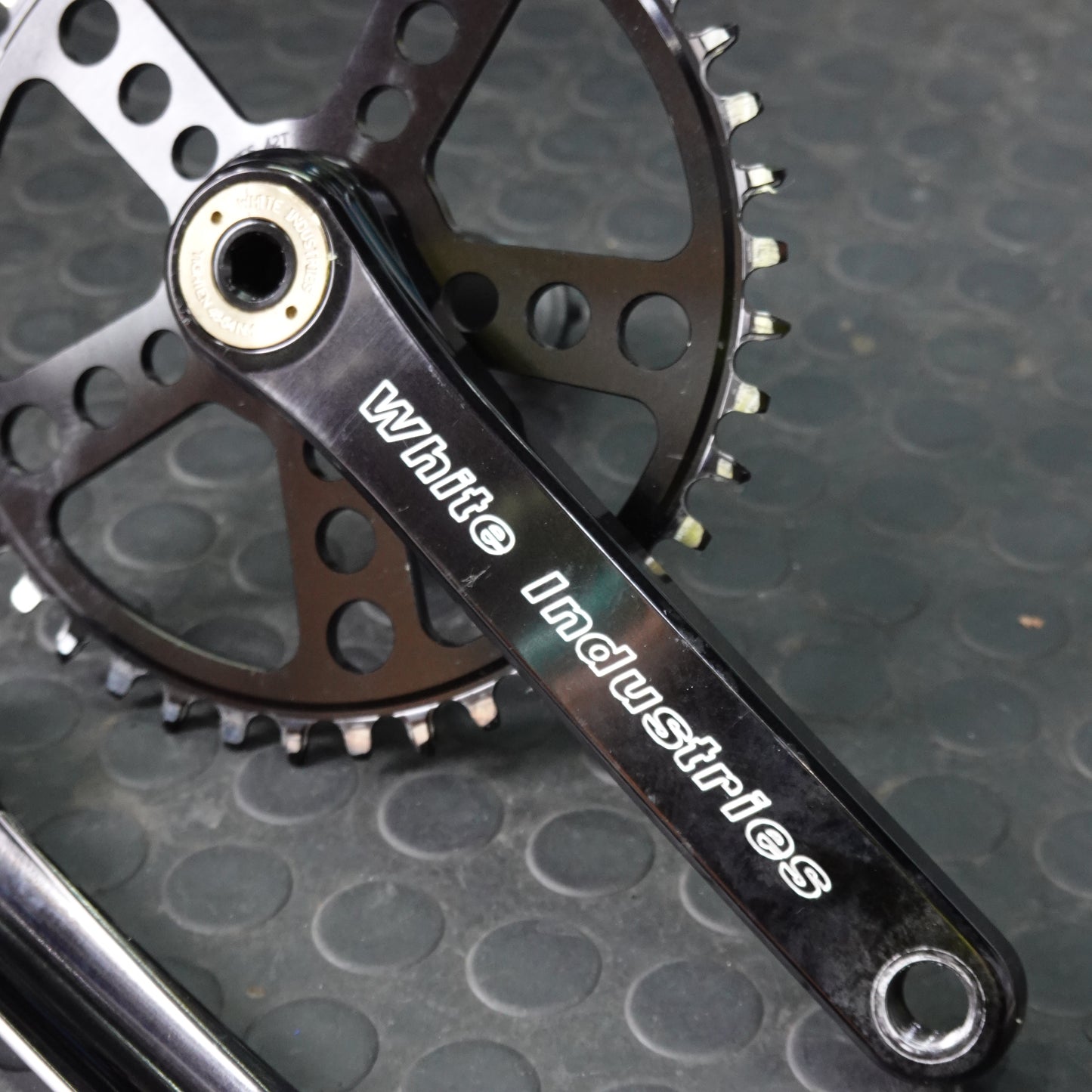 中古 美品 WHITE INDUSTRIES R30 クランク 170mm 42T ナローワイド 11S対応
