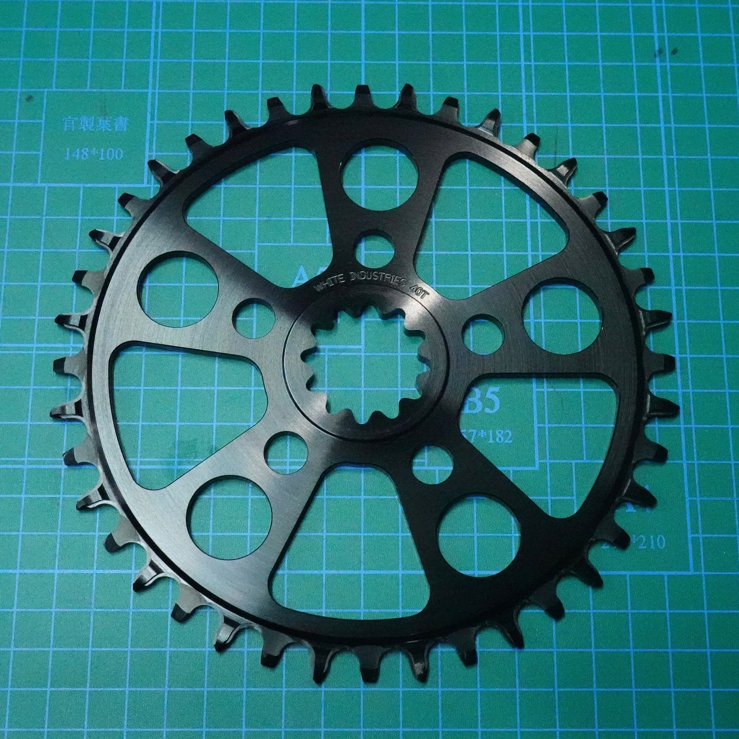 WHITE INDUSTRIES Single Ring (17)for VBC TSR ENO Chain ring