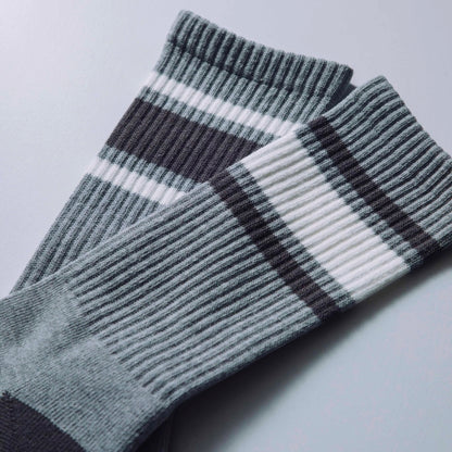OOPARTS Asymmetric Line Sox "0010"｜日本製アシンメトリーラインソックス｜White / Grey｜奈良生産・高品質・アメカジ・自転車にも最適（24–28cm）
