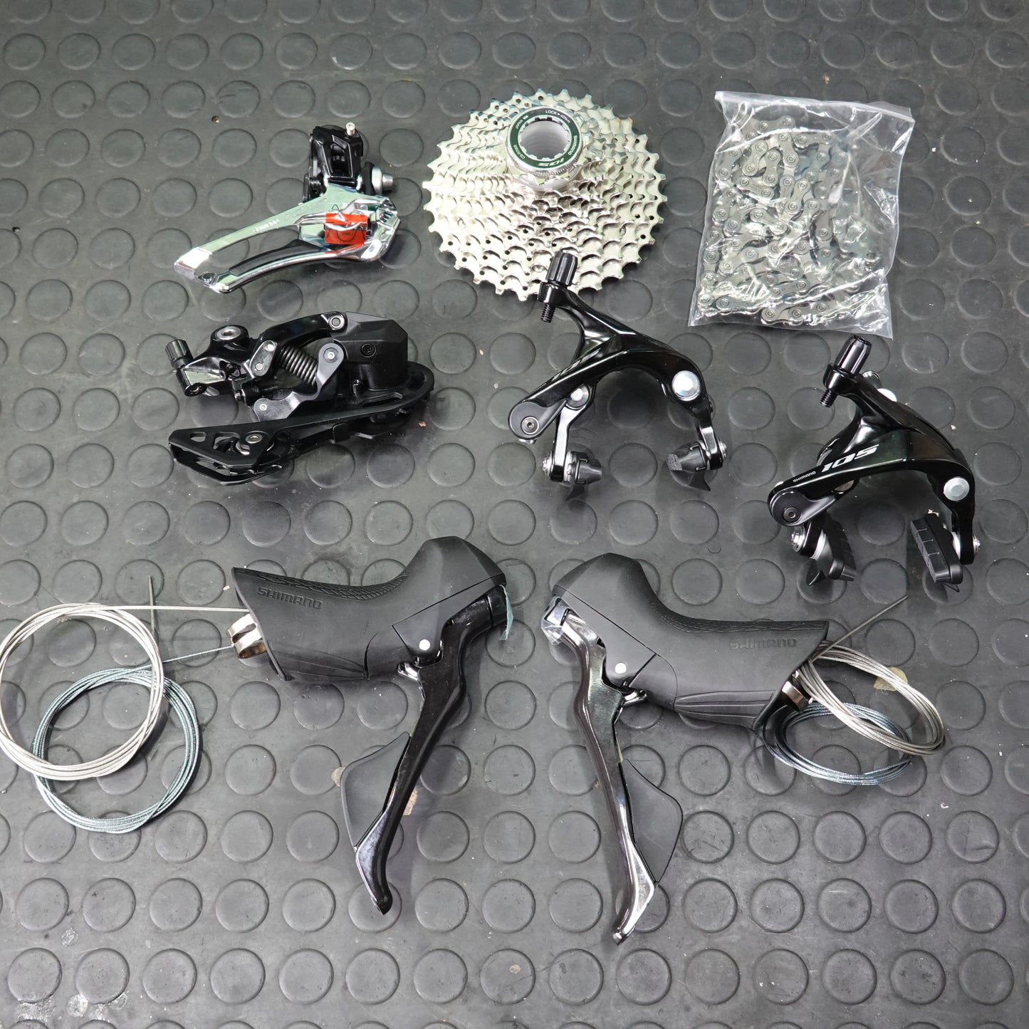 未使用 SHIMANO 105 R7000 2×11速 コンポーネントセット ブラック ST-R7000/BR-R7000/FD-R7000/RD-R7000 箱なし