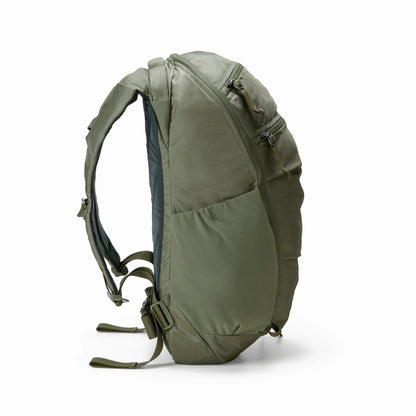 EVERGOODS MPL22 V2 MOUNTAIN PANEL LOADER 22L バックパック リュック 22L 軽量 撥水 登山 ハイキング 通勤 通学 PC収納
