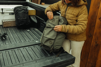 EVERGOODS MPL22 V2 MOUNTAIN PANEL LOADER 22L バックパック リュック 22L 軽量 撥水 登山 ハイキング 通勤 通学 PC収納