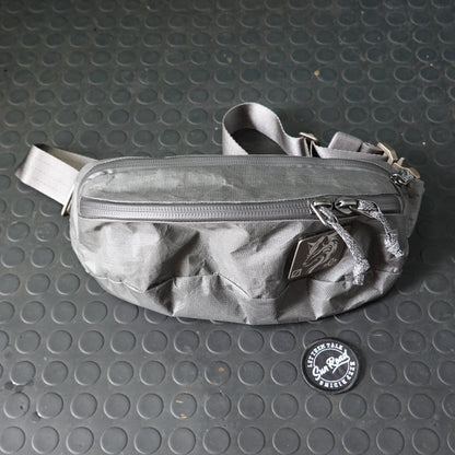 中古 超美品 EVERGOODS CIVIC ACCESS SLING 2L Kludde Edition ULTRA 200tx 限定 スリングバッグ CAS2 Carryology コラボ