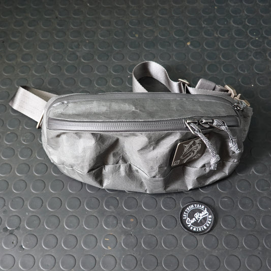 中古 超美品 EVERGOODS CIVIC ACCESS SLING 2L Kludde Edition ULTRA 200tx 限定 スリングバッグ CAS2 Carryology コラボ