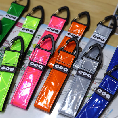 Visionary Souvenir Reflector Tag｜おしゃれなリフレクタータグ・キーホルダー（COG ブラック / ホワイト）