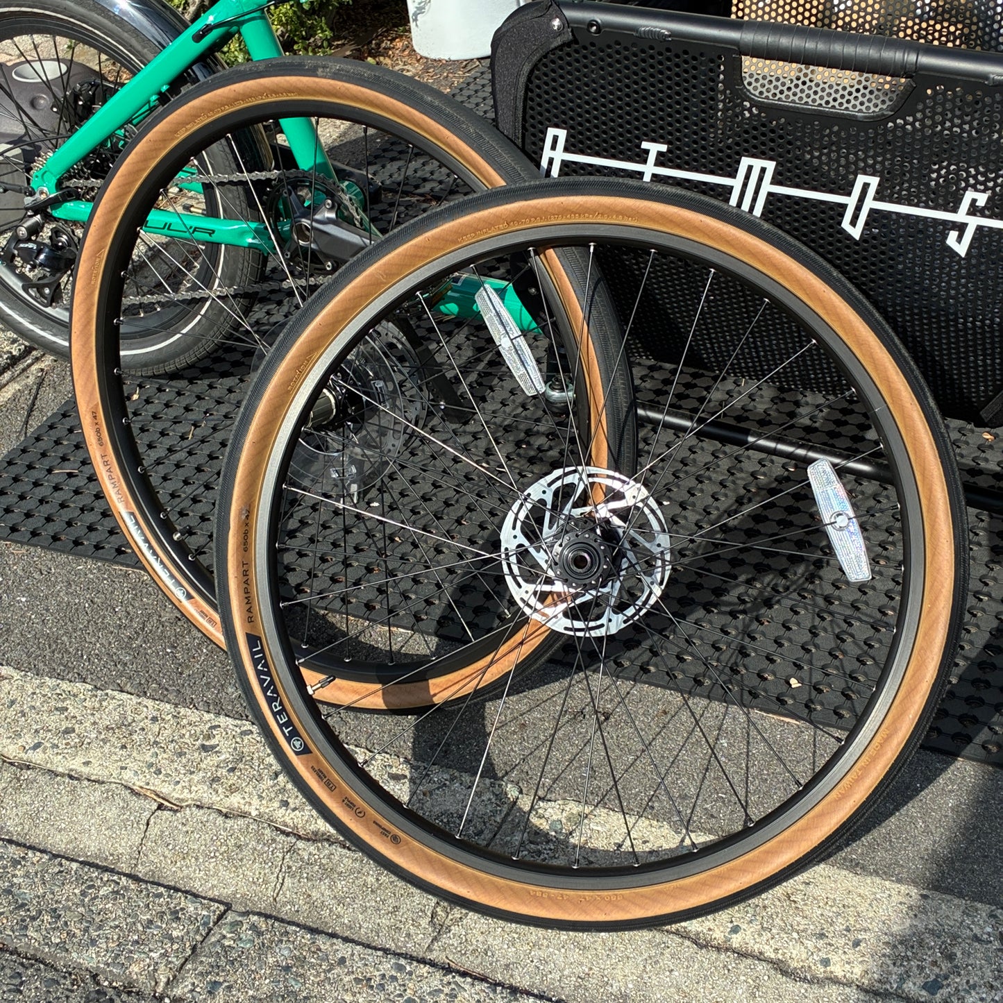 【中古美品】Surly Midnight Special 650B ホイールセット（前後）｜完成車外し