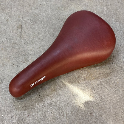 中古　並品　グランジ サドル