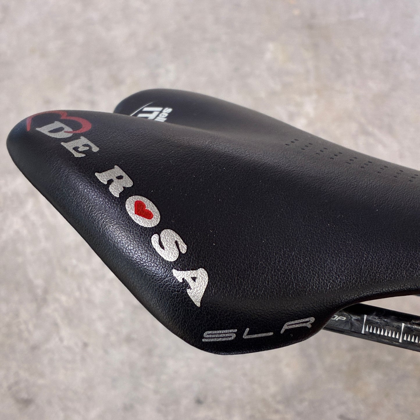 中古美品　Selle Italia × De Rosa SLR サドル　カーボンレール
