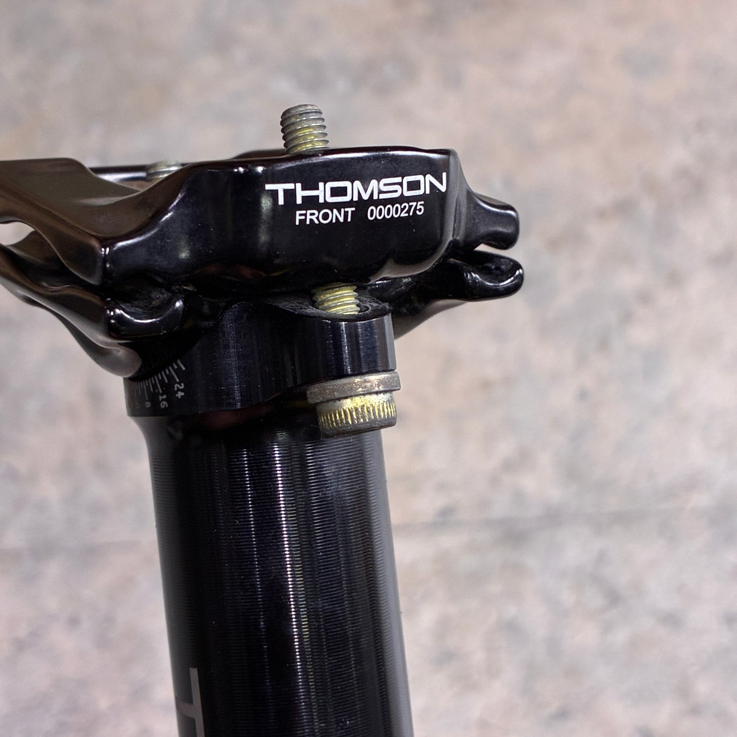 中古　THOMSON MASTERPIECE シートポスト BLK 27.2mm ストレートタイプ