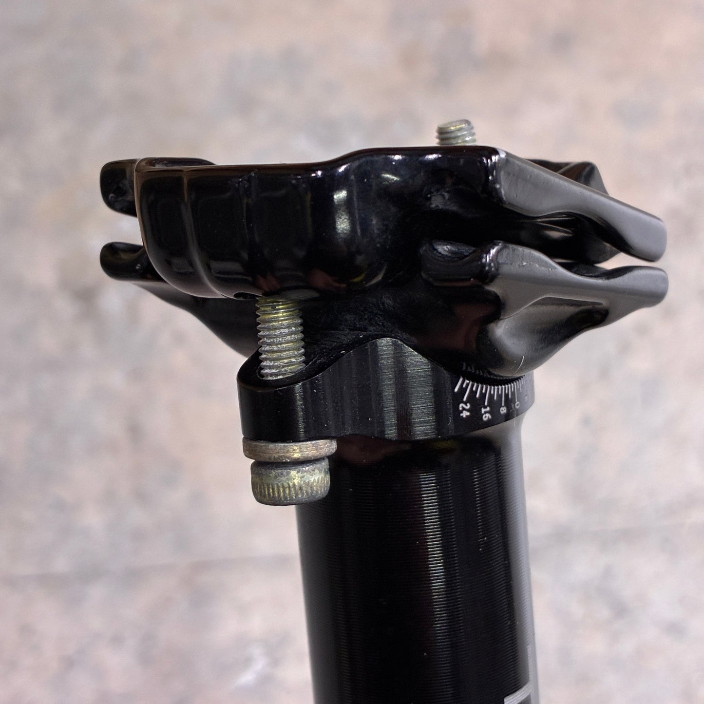 中古　THOMSON MASTERPIECE シートポスト BLK 27.2mm ストレートタイプ