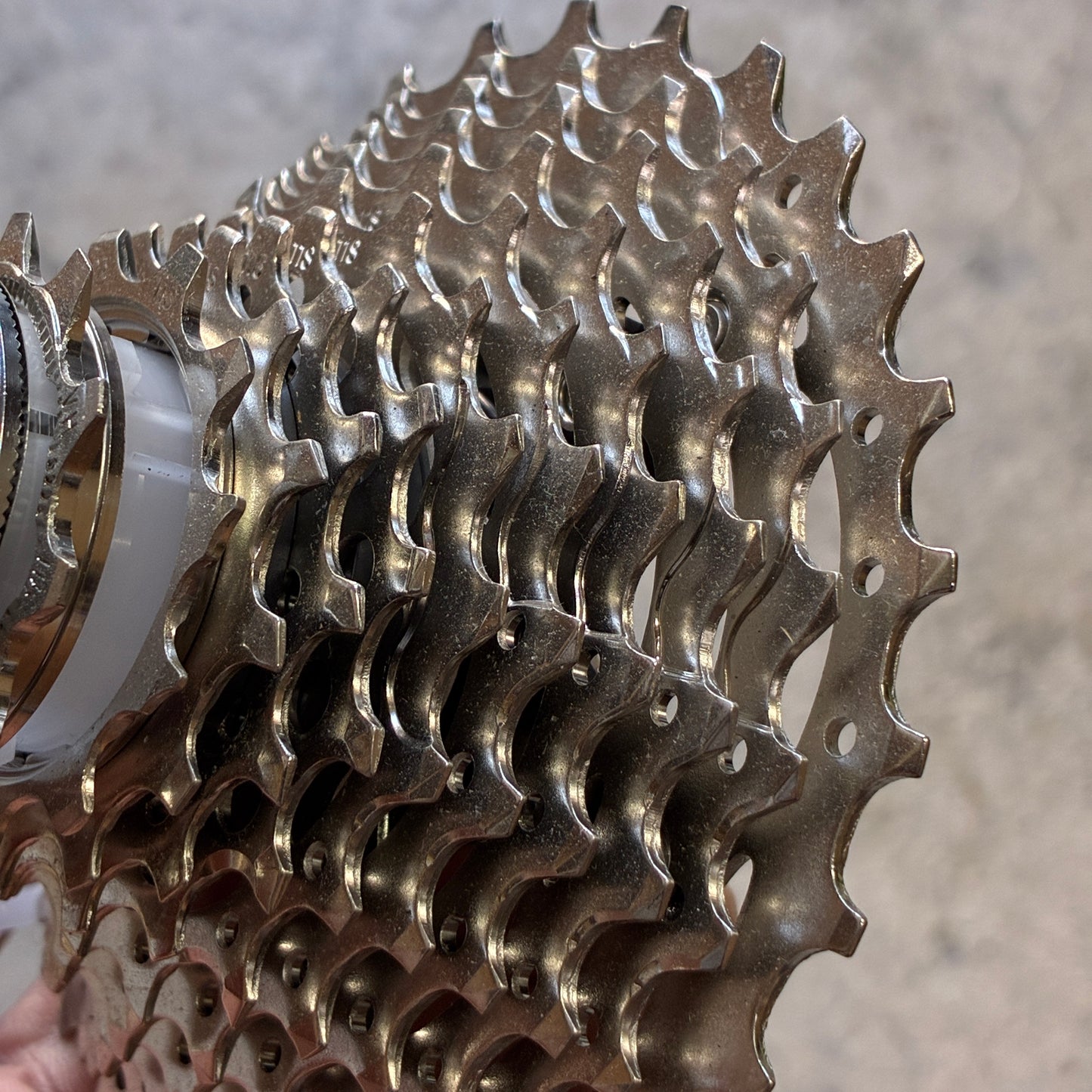 新品・未使用品 SHIMANO 105 CS-R7000  11速カセットスプロケット 11-28T