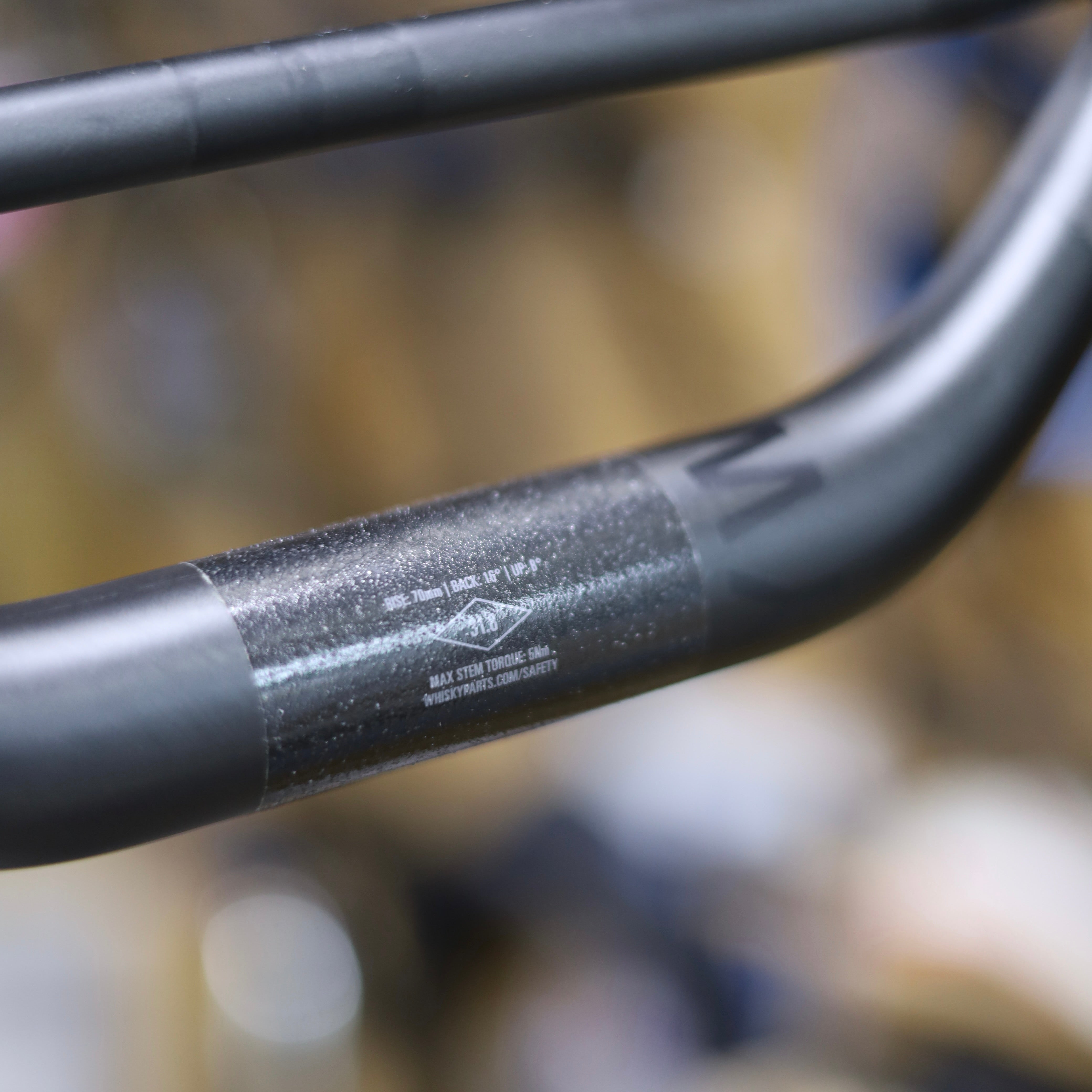 WHISKY MILHOUSE CARBON – エレファントサイクル