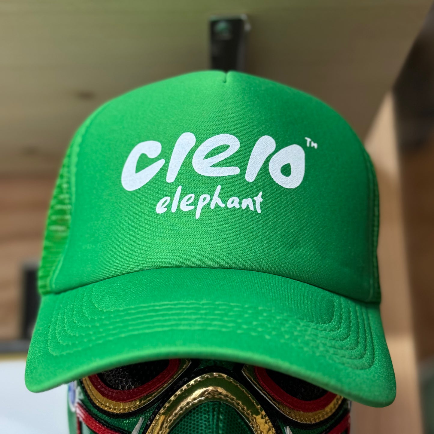 ペン象 が被ってるアメリカンメッシュ キャップ