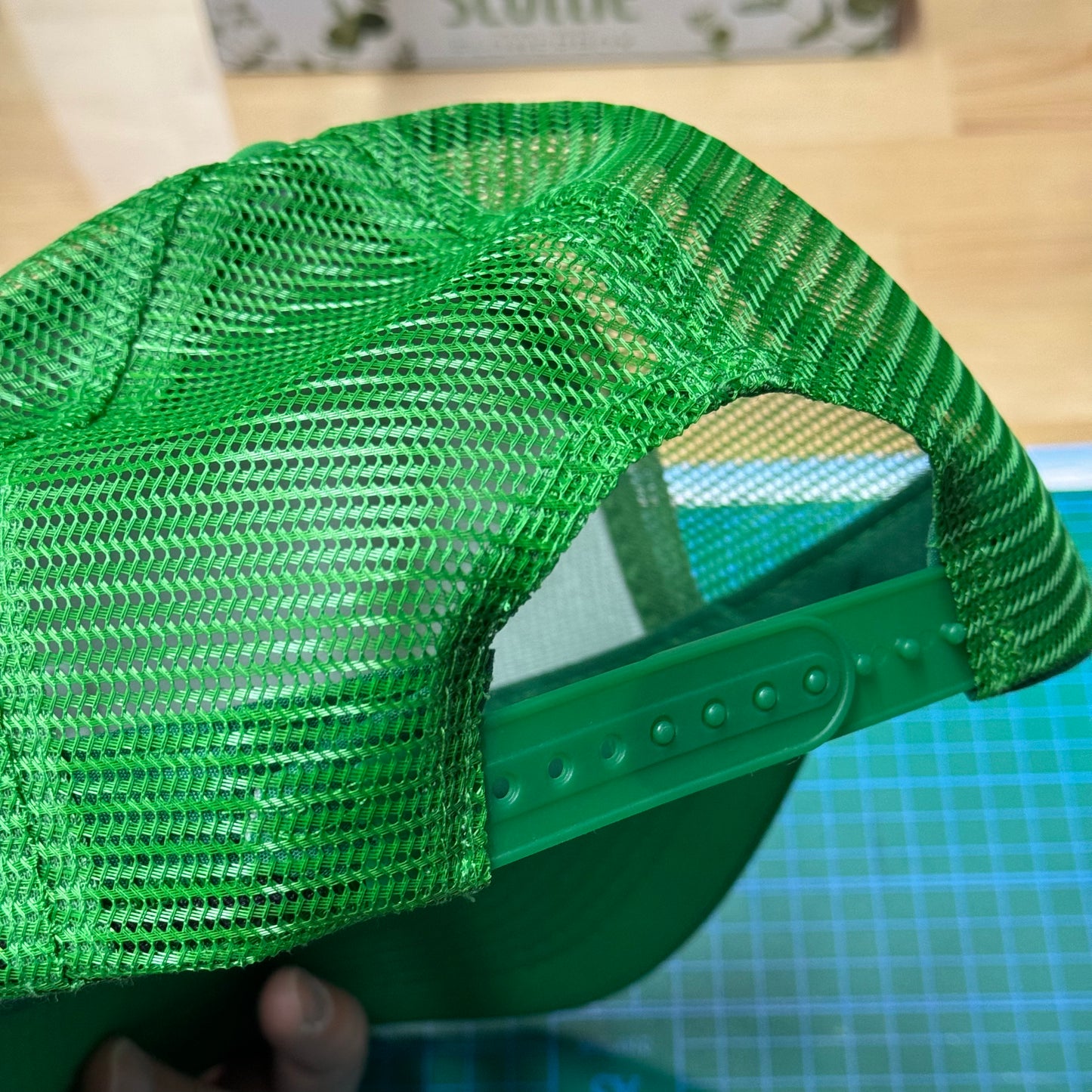 ペン象 が被ってるアメリカンメッシュ キャップ