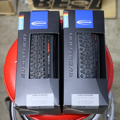 SCHWALBE エックスワン バイト Evolution 700x33C 前後セット