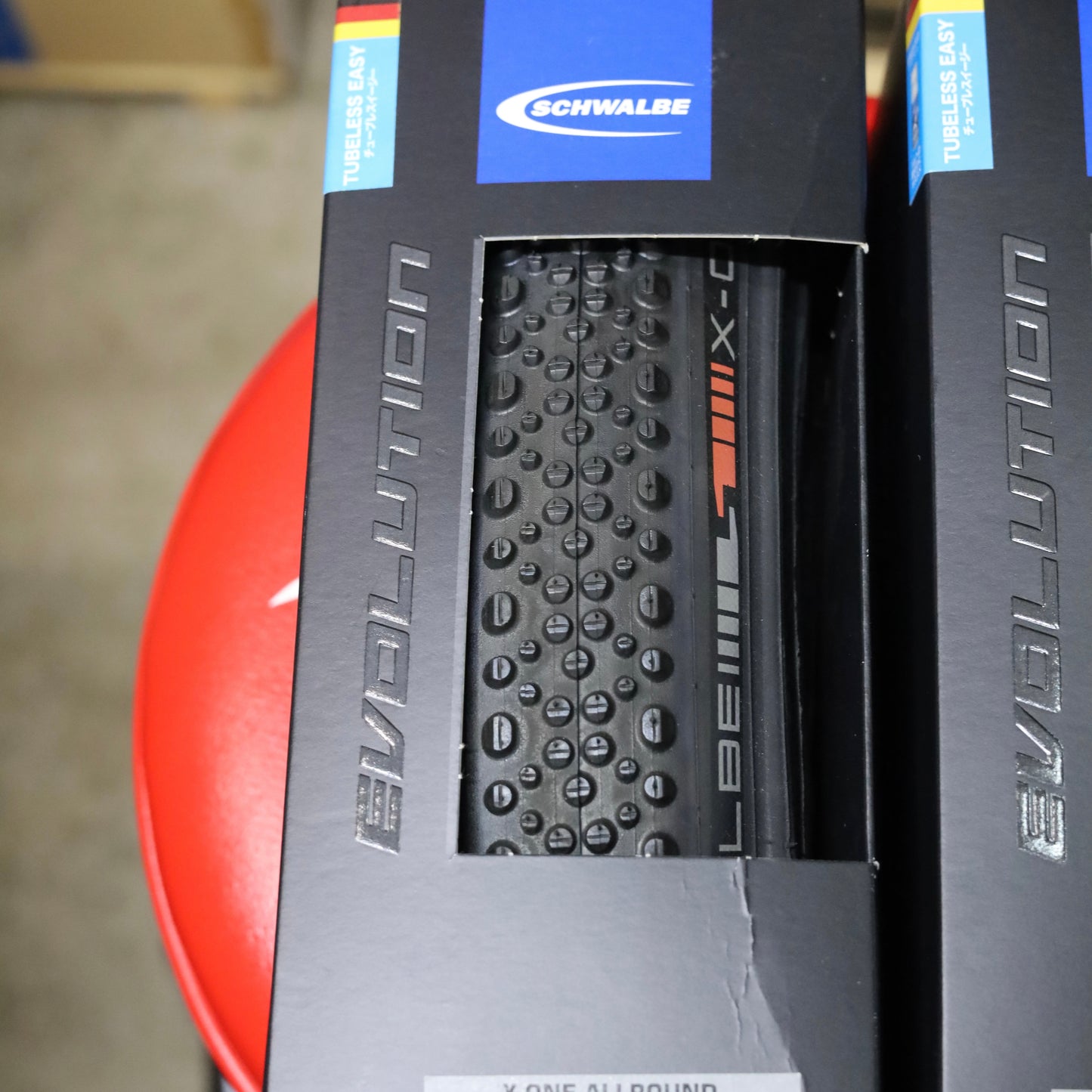 SCHWALBE エックスワン バイト Evolution 700x33C 前後セット