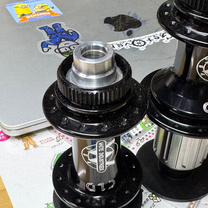 WHITE INDUSTRIES CLD 28H 前後セット ブラック