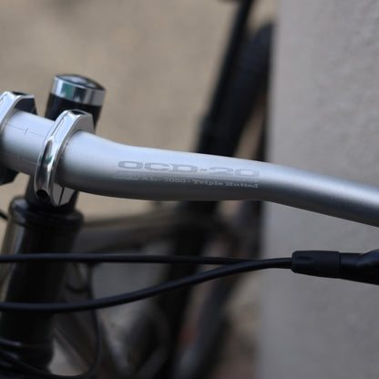 【即納OK｜RAWペイント×サス仕様】Surly KRAMPUS（クランパス）カスタム完成車｜Sサイズ｜トレイル対応MTB