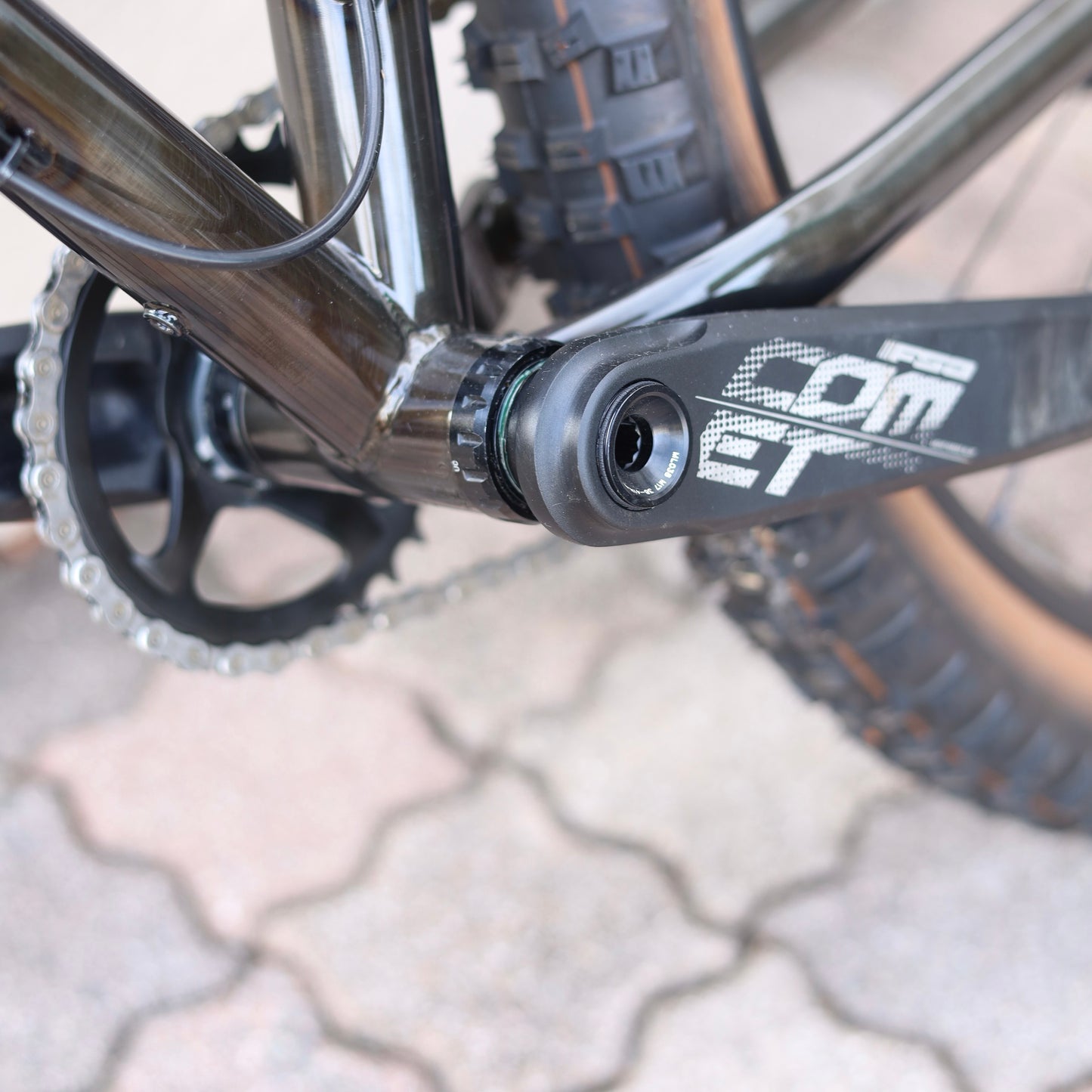 【即納OK｜RAWペイント×サス仕様】Surly KRAMPUS（クランパス）カスタム完成車｜Sサイズ｜トレイル対応MTB