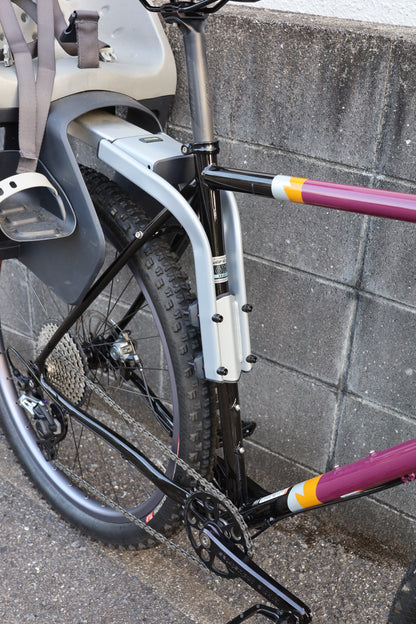 Thule Yepp Maxi Frame Maxi Seatpost Adapter 後乗せ用