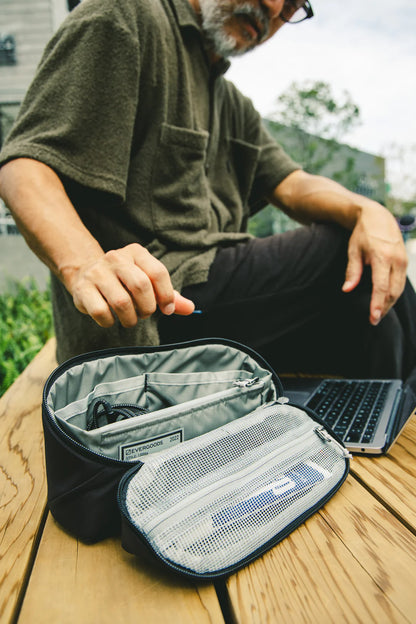 EVERGOODS CIVIC ACCESS POUCH 2L CAP2 ガジェットポーチ オーガナイザーポーチ トラベルポーチ 小物収納