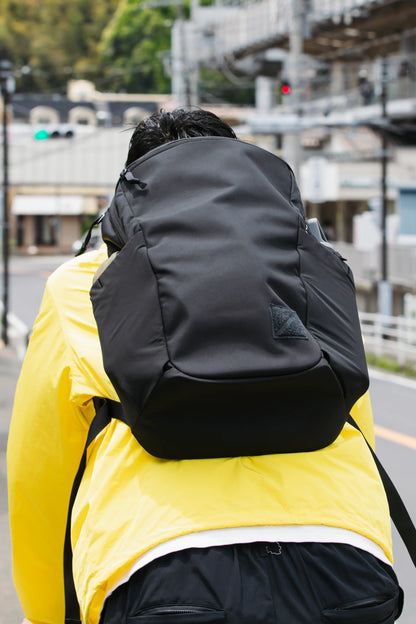 EVERGOODS CIVIC HALF ZIP 22L 26L CHZ22 デイパック バックパック ノートPC収納 通勤・通学・旅行